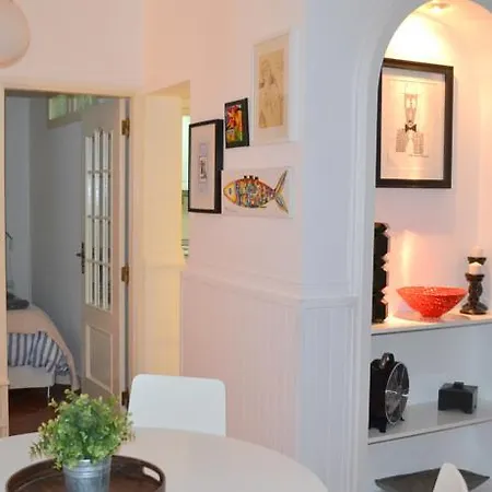 Alfama Art Apartment *